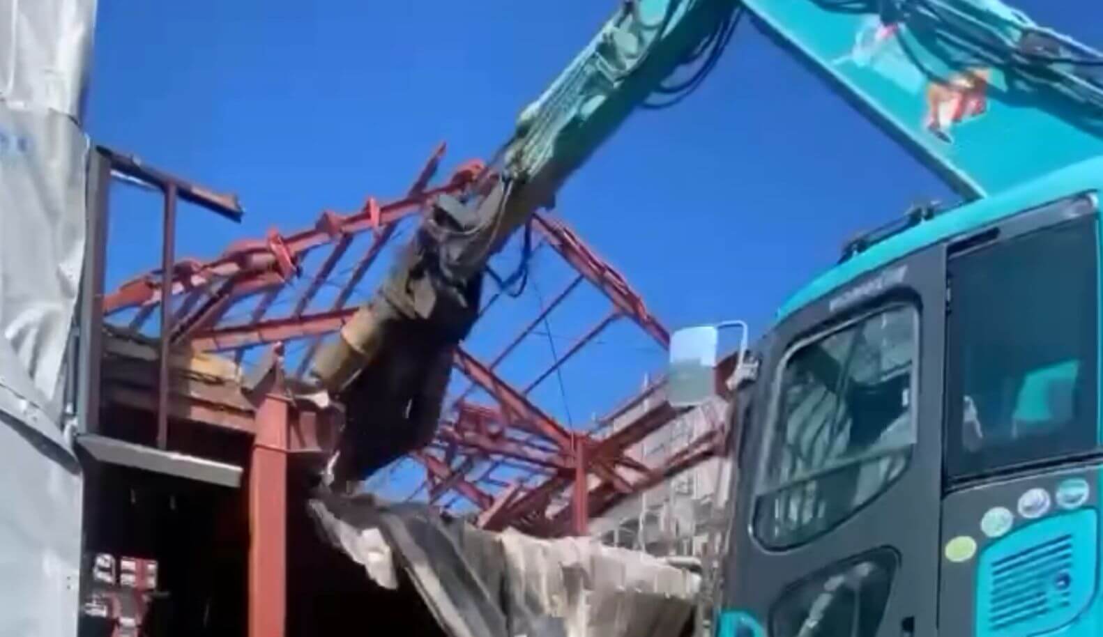 マンションやビル、商業施設、工場の解体