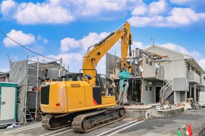 アパート解体費用の相場と内訳を解説！木造・鉄骨の工事手順