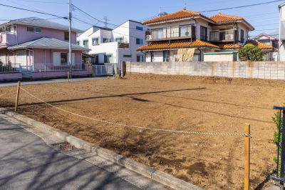 空き家を解体して更地にするメリットとデメリット